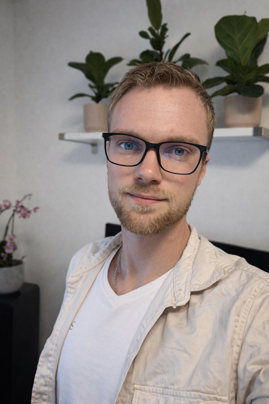 Nico Tech, Kopf hinter TECH-Networks